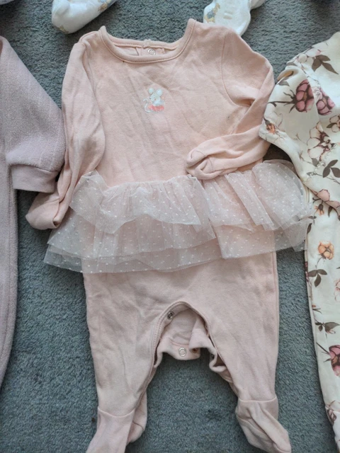 Massive bundle baby girls 0-3 months clothes sleepwear bedtime sleepsuits & vest 3