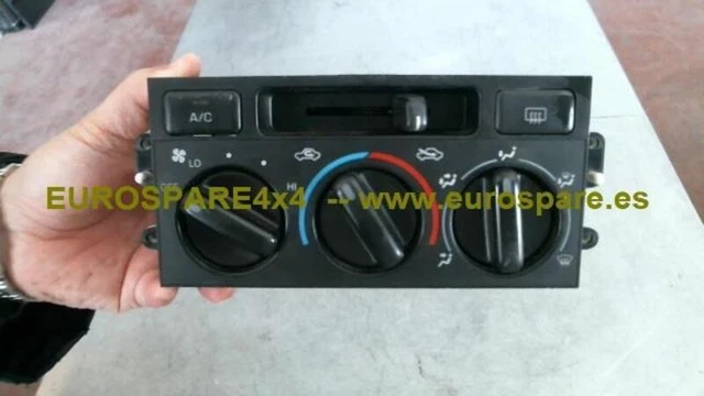 Tappetini Gomma Anteriori Per Toyota Land Cruiser J120 (2002-09) E J150 Prado (dal 2009) - Set 2 Pezzi Con Bordino 10mm
