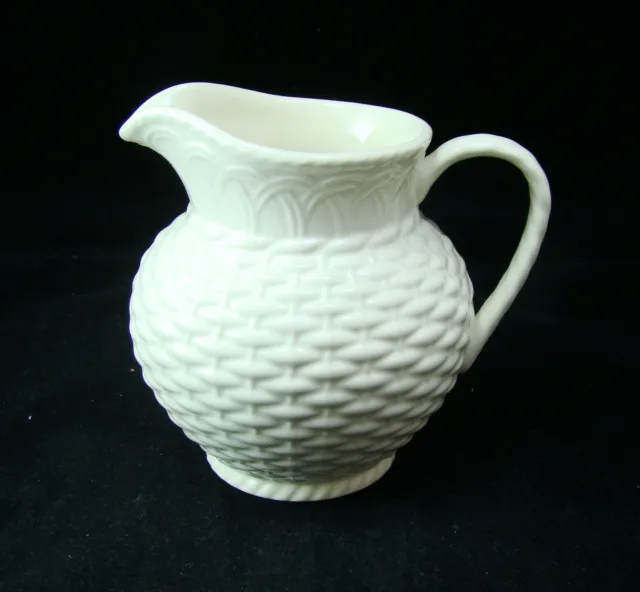 Mikasa COUNTRY MANOR WHITE FF001 Creamer EXCELLENT