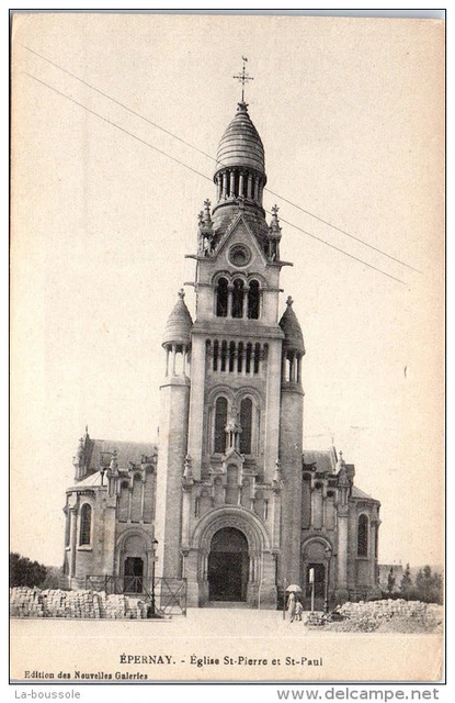 51 EPERNAY - vue de l'eglise saint pierre saint paul ---