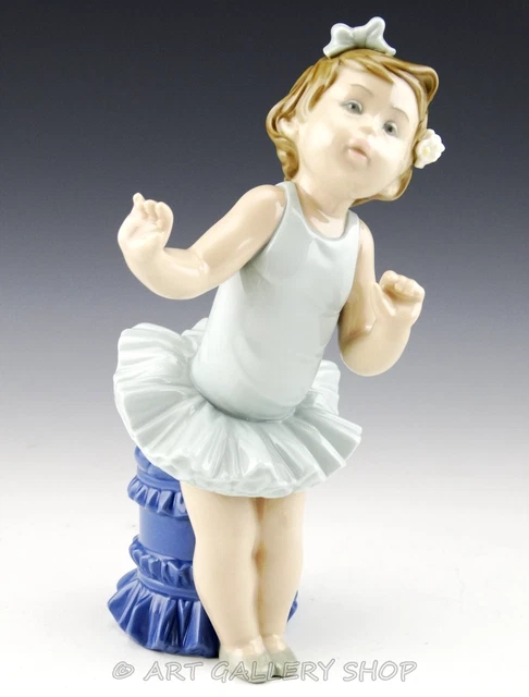 値下げ】リヤドロLLADRO LITTLE BALLET GIRL 5105