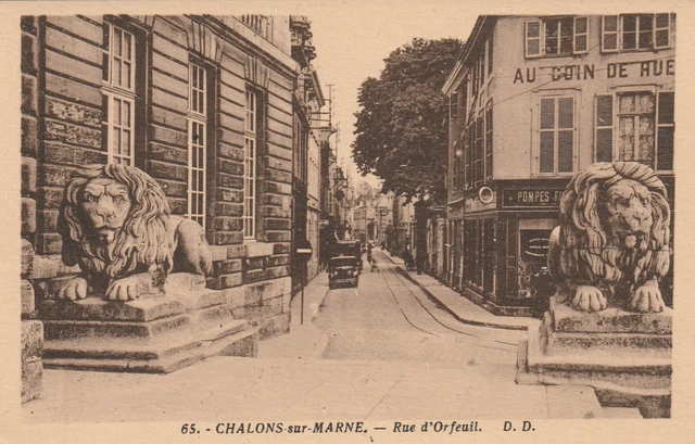 CPA 51 CHALONS sur MARNE Rue D'Orfeuil