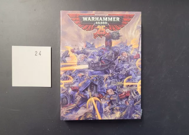 B24 Warhammer 40k  Limited Edition 25th Anniversary Crimson Fists OOP