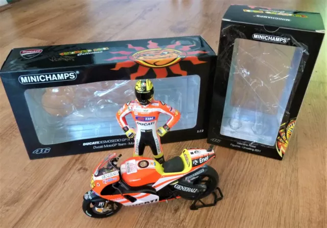 Minichamps 1/12 Ducati Desmosedici GP11 MotoGP 2011 Rossi Bike &Unveiling Figure