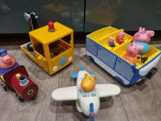 Peppa Pig Toy Bundle Figures Grandads Dogs Recovery Truck And Train And More