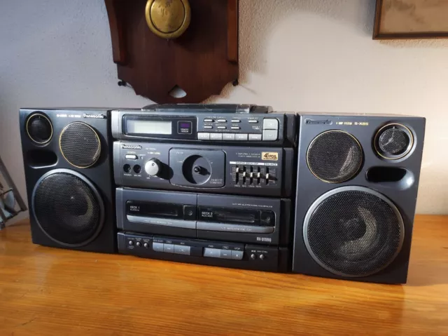 Boombox Panasonic RX-DT690 Radio Cassette CD Fonctionnel Avec Défauts