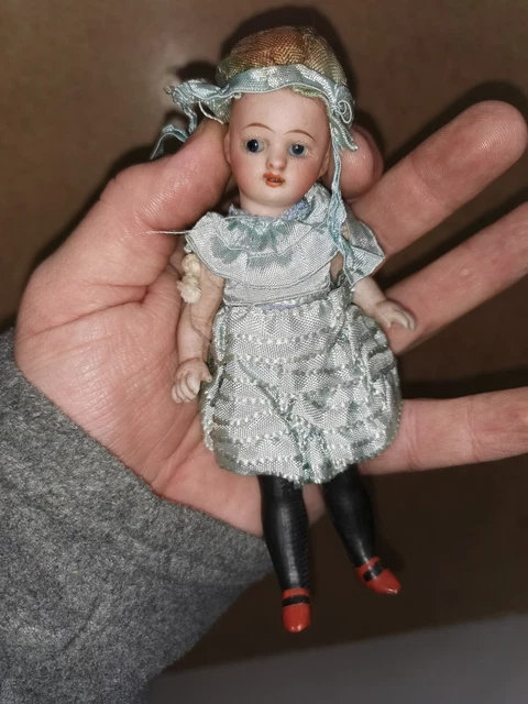 ANCIENNE PETITE POUPEE TETE PORCELAINE GERMANY Corps articulé YEUX