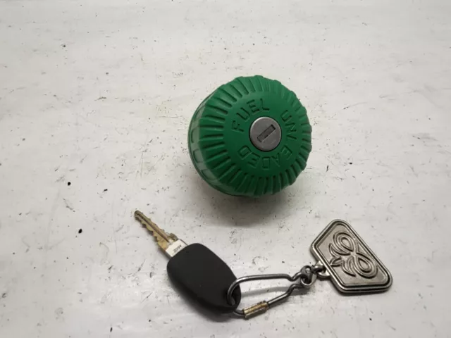 Bouchon réservoir avec une clé pour fiat punto essence 1,1 L de 1996