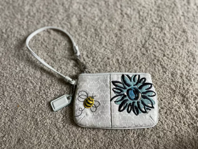 Coach Zip Wristlet Signature Ivory Canvas Bee Flower Print Small Purse Bag