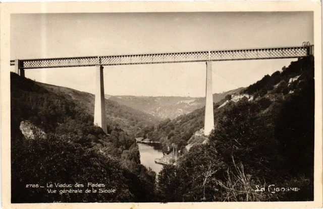 CPA Le Viaduc des FADES - Vue générale de la SIOULE (244721)