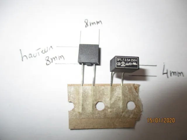2.5AT / 250V Fusible PCB Miniature TE5 en lot de 2 pieces