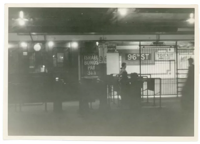 Broadway 96th Street Subway Station New York City Old Vintage Snapshot Photo 191