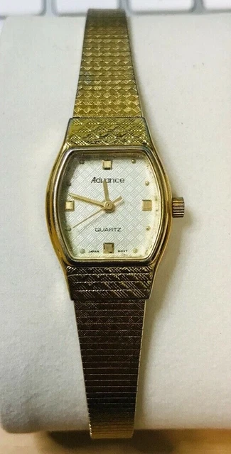 Advance quartz watch clearance y121