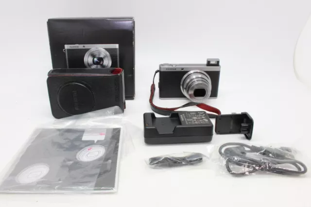 【 MINT IN BOX 】 Fujifilm XF1 Black 12.0MP Compact Digital Camera 4.0x From JAPAN