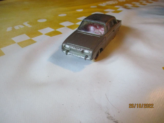 dinky toys france meccano ford taunus epoque cij jrd solido 2