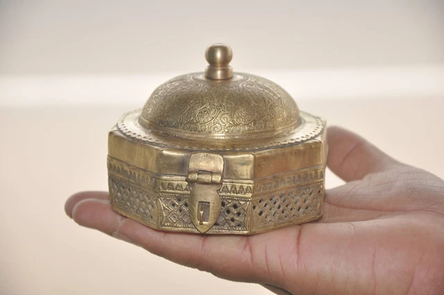 Vintage Brass Engraved Work Octagonal Jali Cut Fine Quality Betel Nut Box