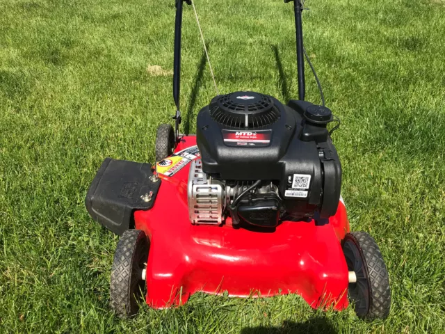 MTD Gas Push Mower 125 cc OHV Briggs and Stratton Engine LOCAL PICKUP ONLY