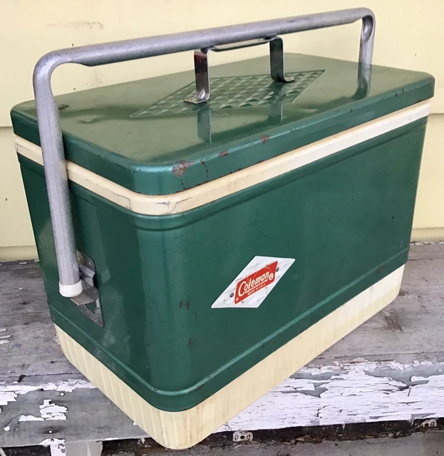VINTAGE 60’S GREEN Metal COLEMAN Chest Cooler Diamond Logo Retro Party