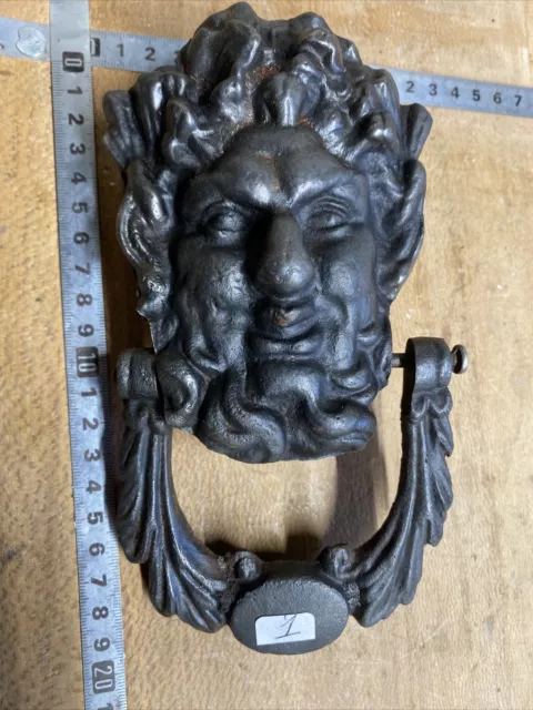 N.1 HEURTOIR DE PORTE En Fonte