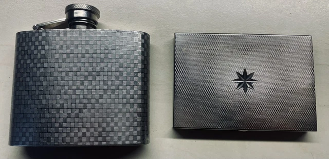 LOT : 1 Étui À Cigarettes + 1 Flasque À Alcool EUR 15,00 - PicClick FR