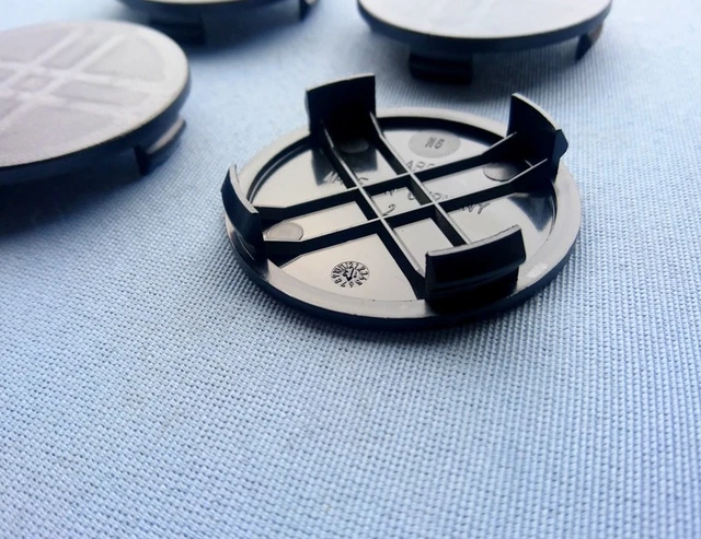 thumbnail image 2 of 4x Black Silicone Hub Cap Stickers – 60.0mm To 56.0mm – Grey – Z05 – Made In Germany 2 of 2