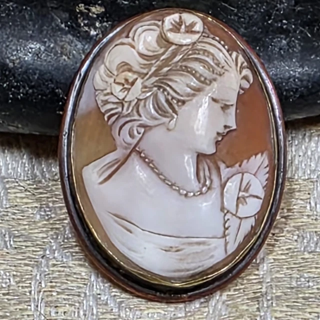 Broche Camée à Pierres Vertes | Bijoux Camée