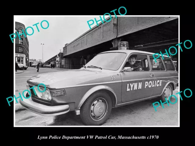 OLD POSTCARD SIZE PHOTO OF LYNN MASSACHUSETTS THE POLICE VW PATROL CAR c1970