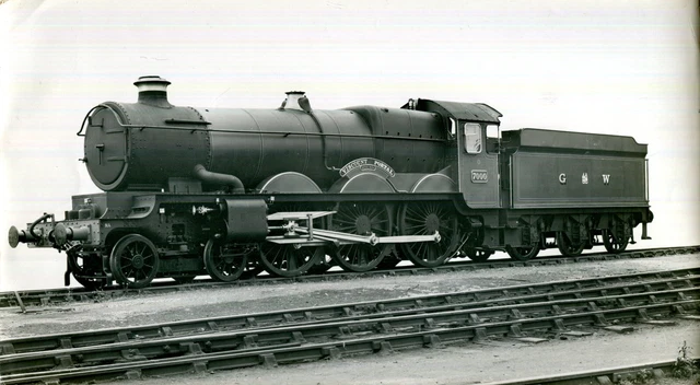 Official Photo GWR Castle Class 4-6-0 No 7000 VISCOUNT PORTAL