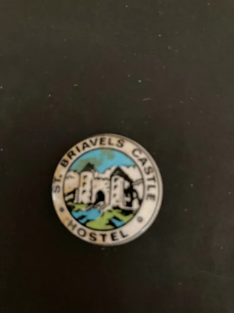 Vintage YHA pin badge St Briavels Castle youth hostel, 1970s