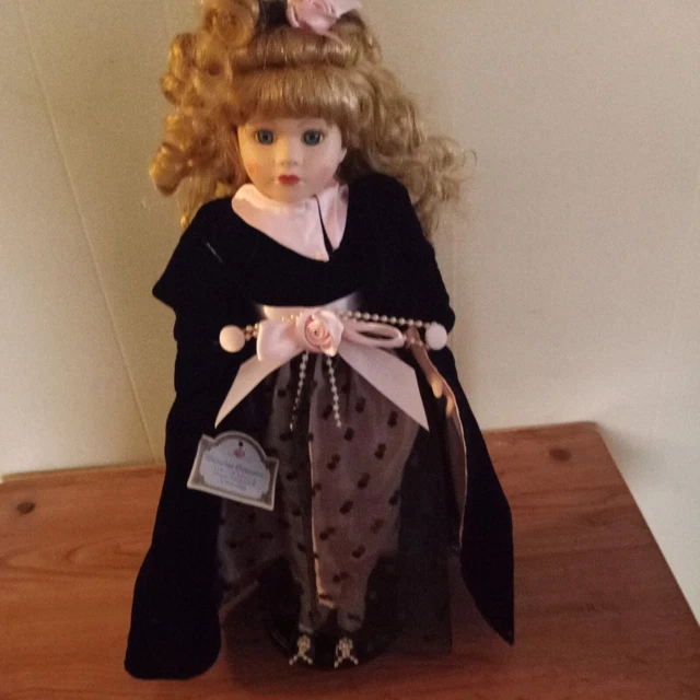 Victorian limited edition porcelain doll.melissa Jane 16"1980,s