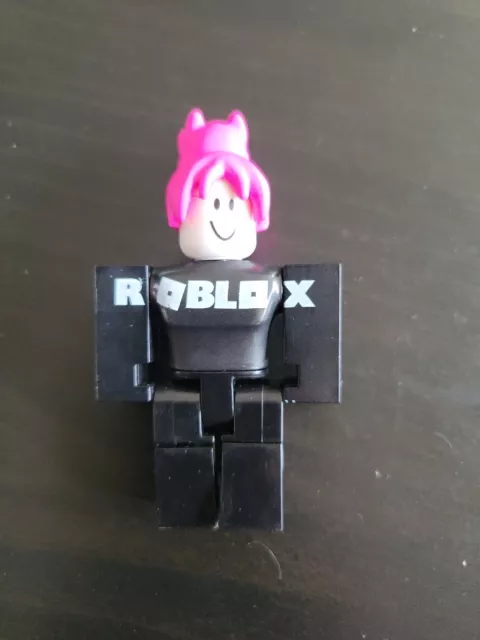 Roblox Girl Guest W/ Pink Hair Series 1 Mini Figure 2.75” Toy Loose (NO  CODE)