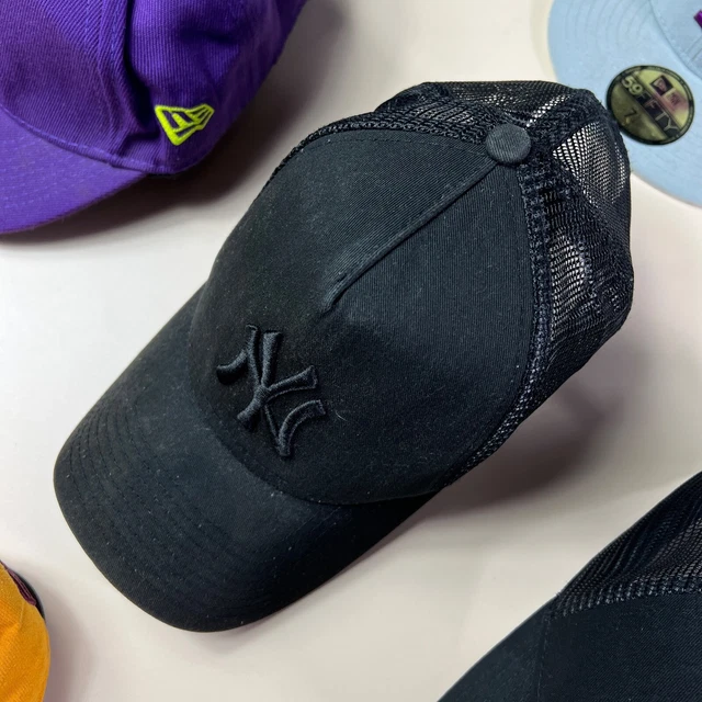 New Era NY Yankees Snapback Cap Black Trucker Hat Mesh Back New York MLB OSFM