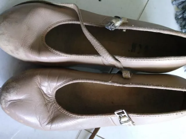 BLOCH TAN LEATHER TAP DANCE SHOES - SIZE 6.5 girls