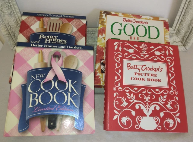 Lot of 4 VINTAGE Cookbooks Betty Crocker/Better Homes and Garden COLLECTION