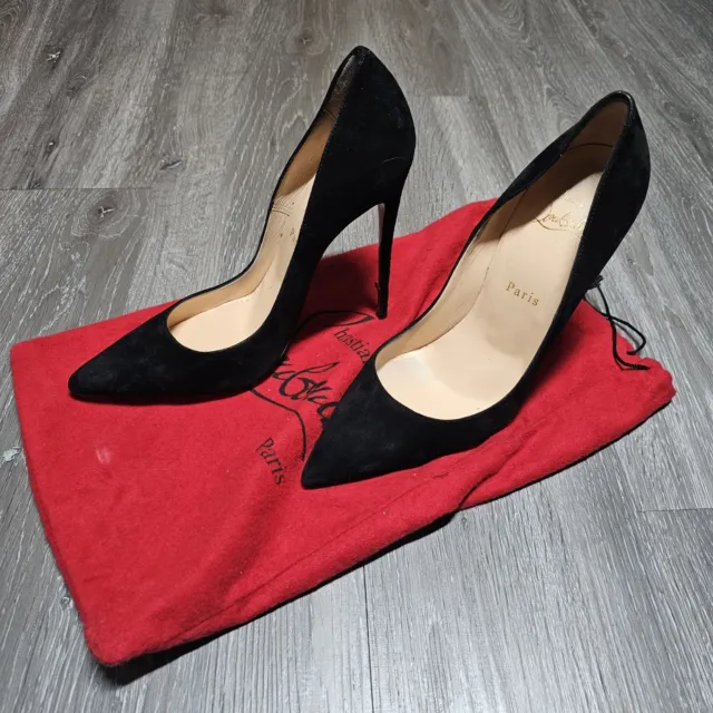 Christian Louboutin SO KATE pointed toe suede pumps in black size 38.5