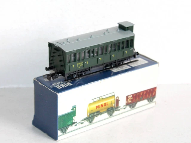 PIKO 1048 HO - Plat à essieux avec conteneur CNC SNCF - PIKO