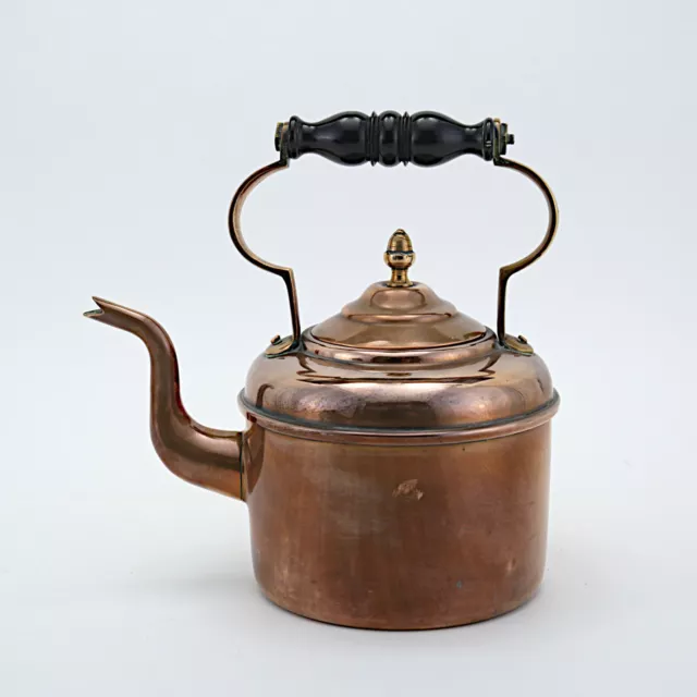 Antique Townshend & Co. Copper Kettle with Bakelite Handle - 21.5cm/8.5" High
