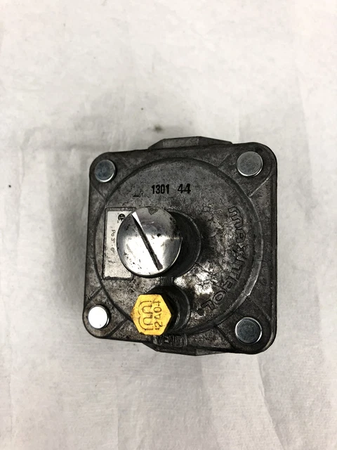 MAXITROL RV48 Gas Regulator Valve 1/2 PSIG Po 3"-6"