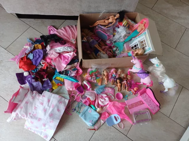 barbie konvolut mit viel zubehör, babyzimmer und kleidung aus 80er 90er 2000er