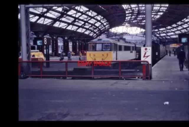 Photo Liverpool Lime Street Railway Station