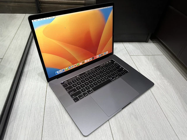 Apple MacBook Pro Retina 15.4” 2018 1TB SSD 16GB Ram 2.6GHz 6-Core i7 Pro 560X