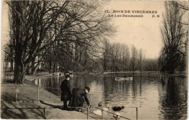 CPA PARIS 12e-Bois de Vincennes-Le Lac Daumesnil (322762)