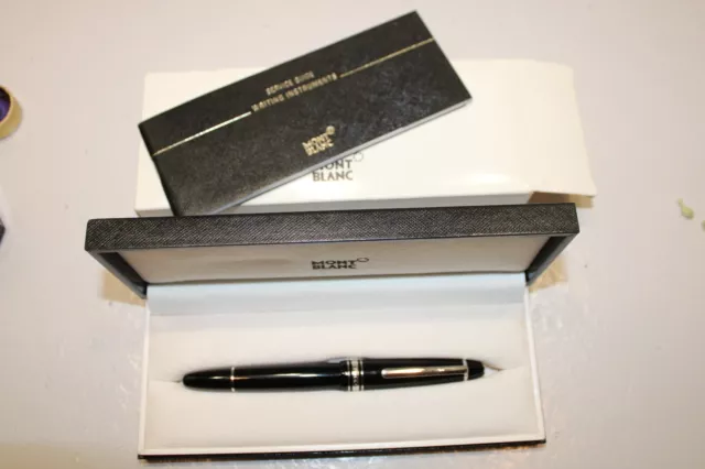 Stylo plume Montblanc, 146 P Noir et Platine Plume