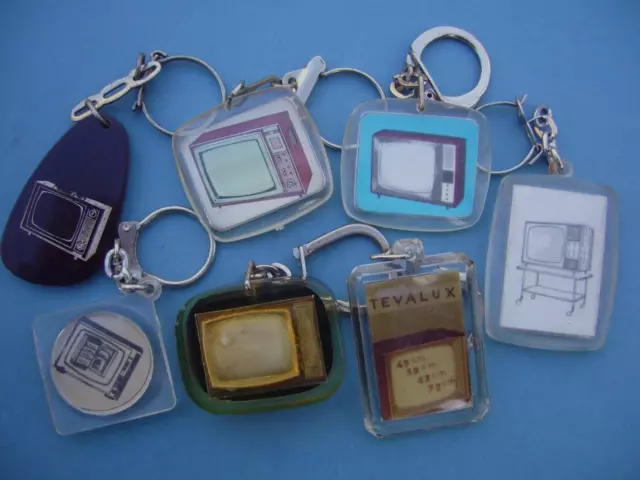 Porte clés - Keychain - Lot  Télévision Ecran TV -Télé Téléviseur divers SIXTIES