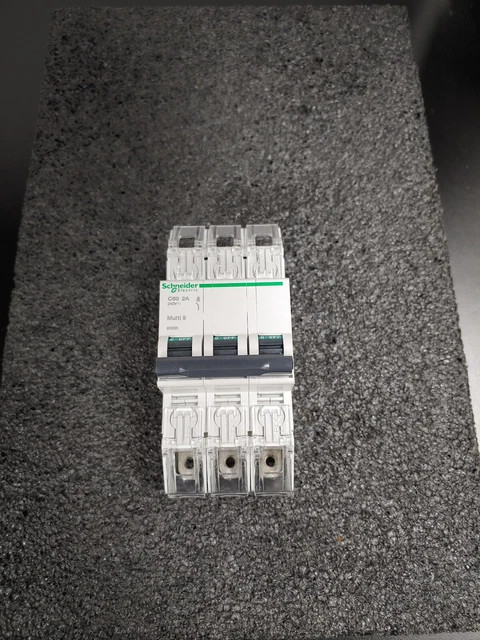 SCHNEIDER ELECTRIC 60297 D 25A 3P 240V C60 Multi 9 MCB Miniature Circuit Breaker