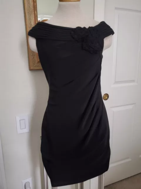 Adrianna Papell Size 6 Ruched Dress LBD Cocktail Party Short Cap Sleeve Black