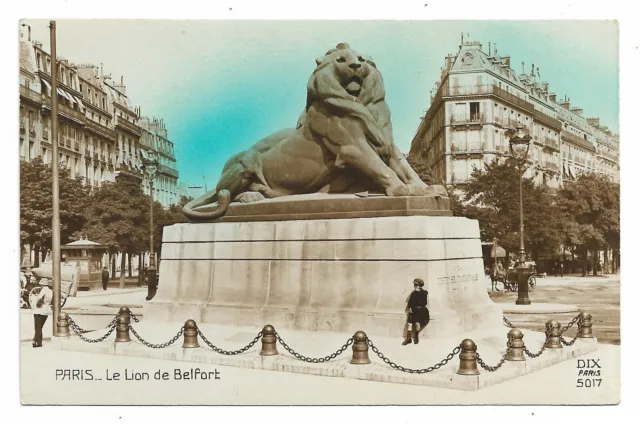 CPA Paris Le Lion de Belfort années 1920 Place Denfert-Rochereau