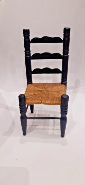 Ancienne Chaise Miniature En Bois Et Rotin Pour Poupée – Années 1920/30