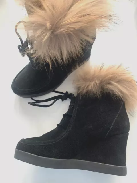 BARNEYS NEW YORK Womens Boots 8 7.5 HEIDI Hidden Wedge FOX FUR Leather SUEDE