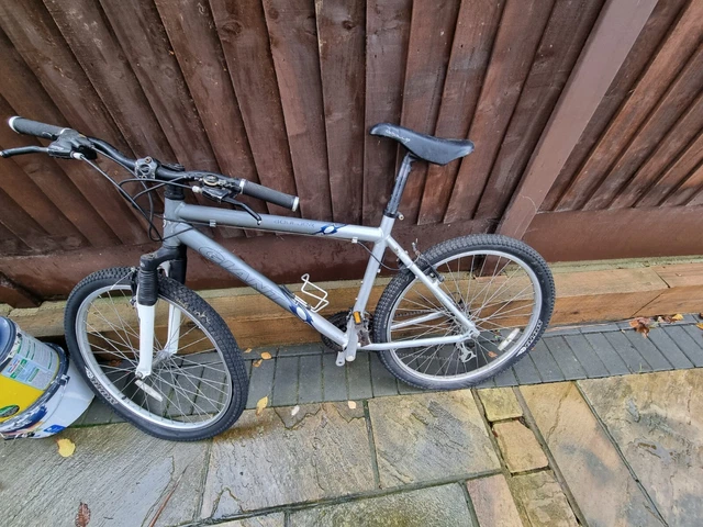 Giant boulder 2025 510 mountain bike